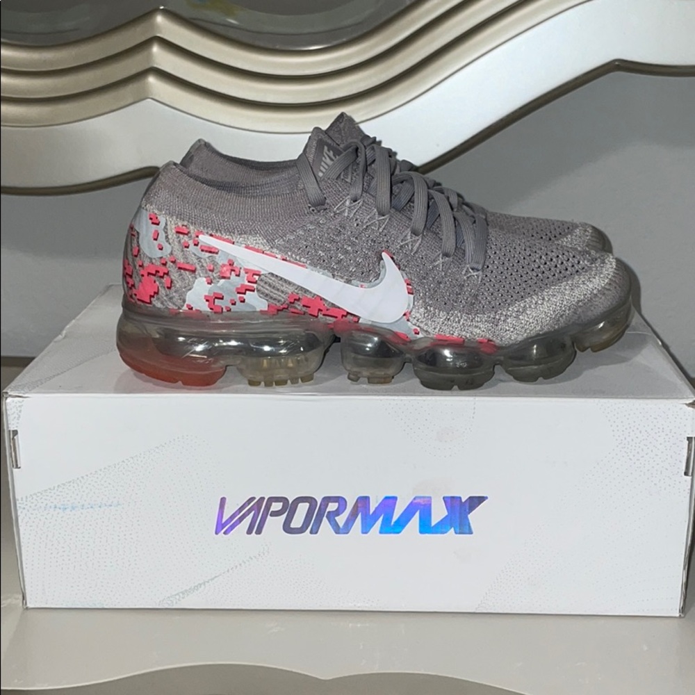 Nike Air Vapormax Flyknit 2